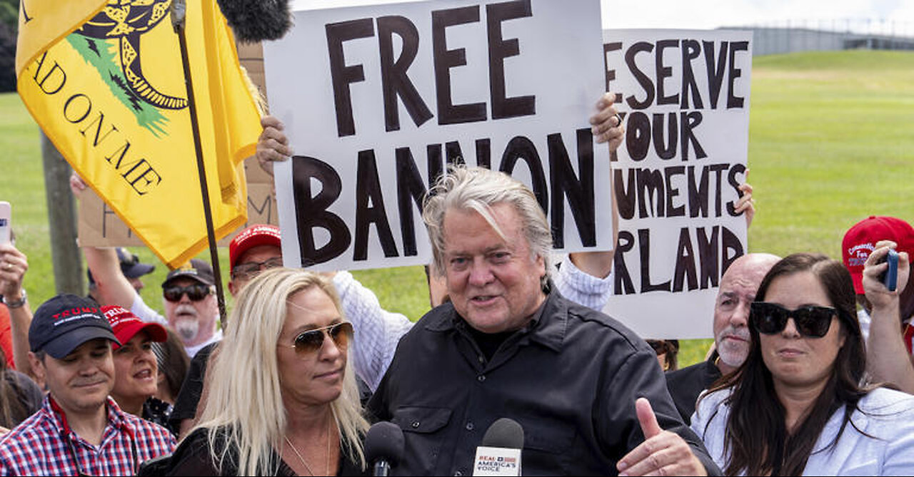 Steve Bannon judge to release him