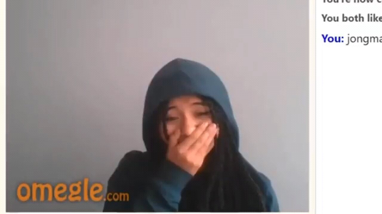 Singing to strangers on OmeTv pt7.0