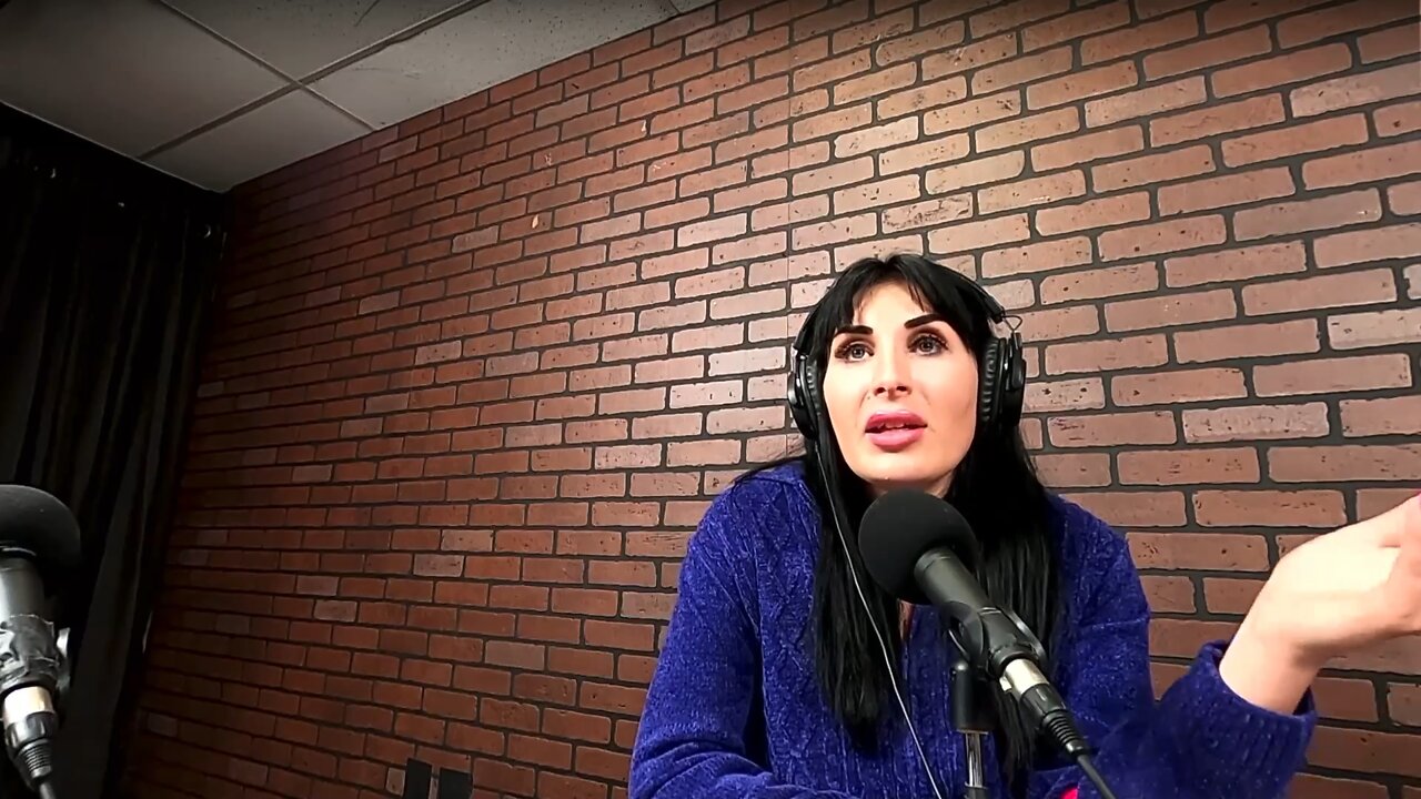 Why Laura Loomer won’t fly.