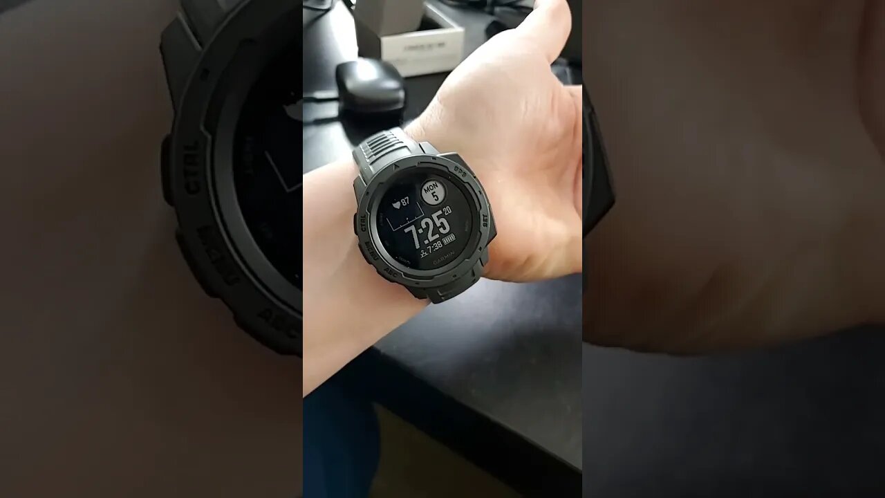 Garmin Instinct