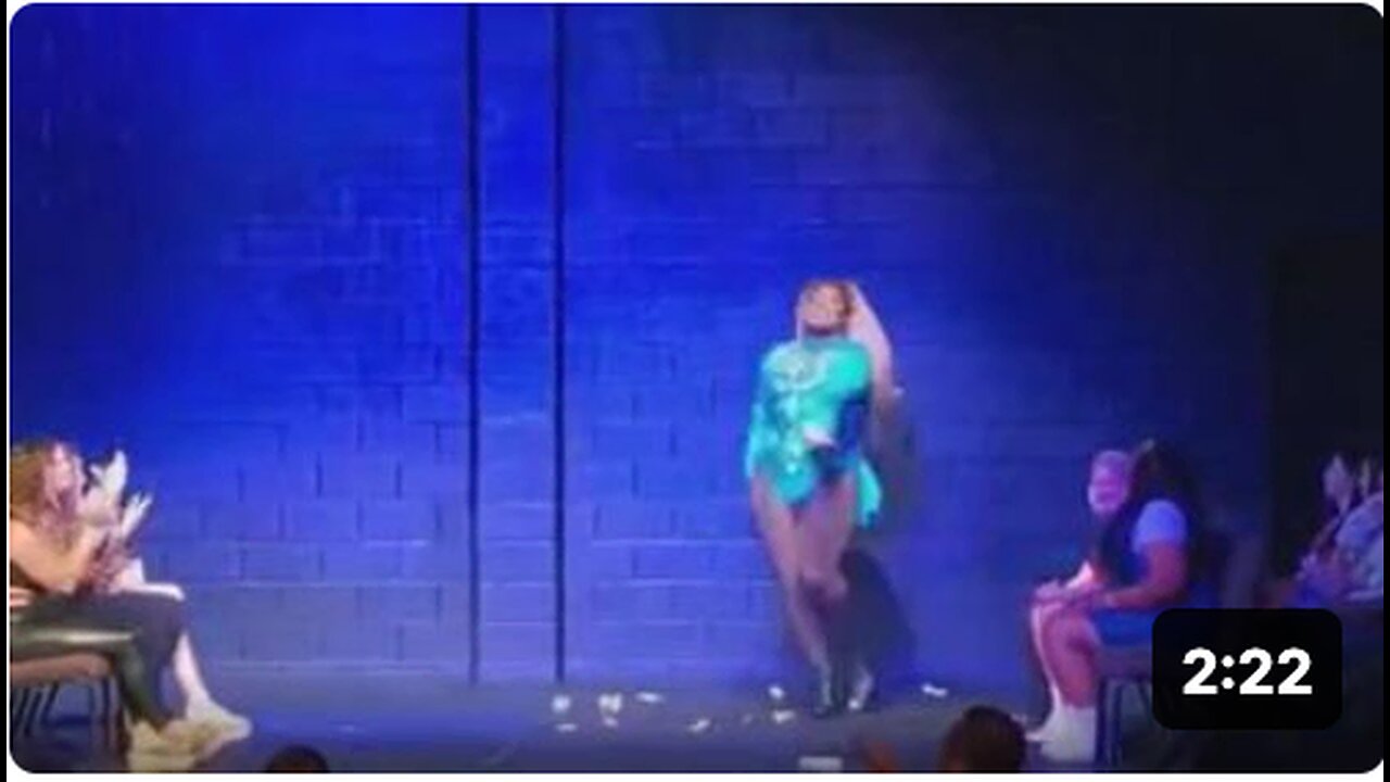 25yo Philly Drag Queen, dies suddenly on stage