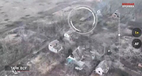 A clear detonation of a Ukrainian tank mine and the reaction of the Russian military.