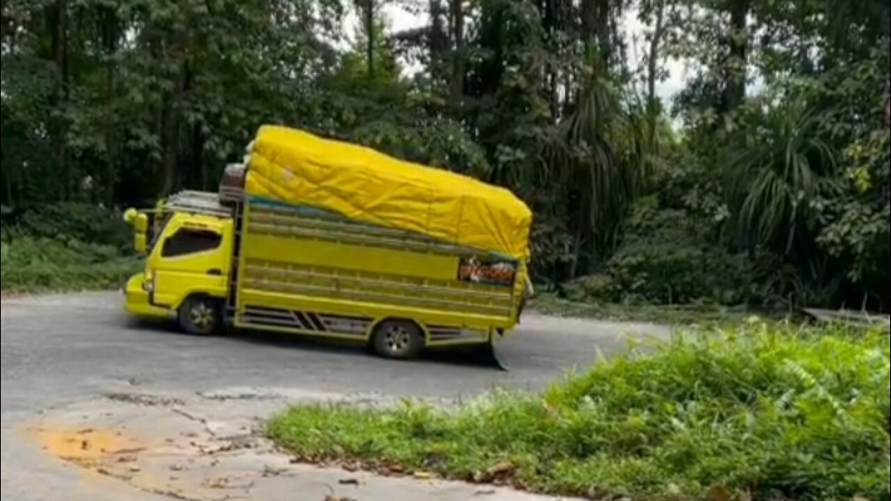 the truck goes through sharp inclines and turns