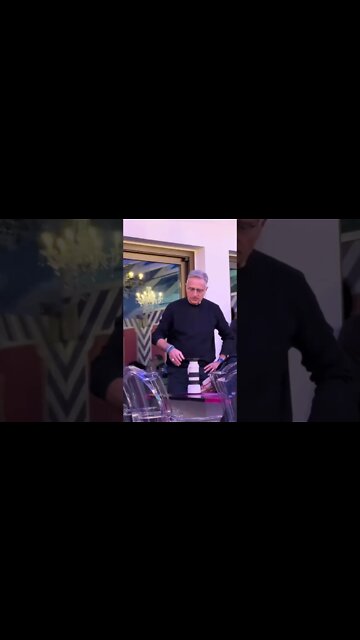 Paolo Bonolis e il suo telefono