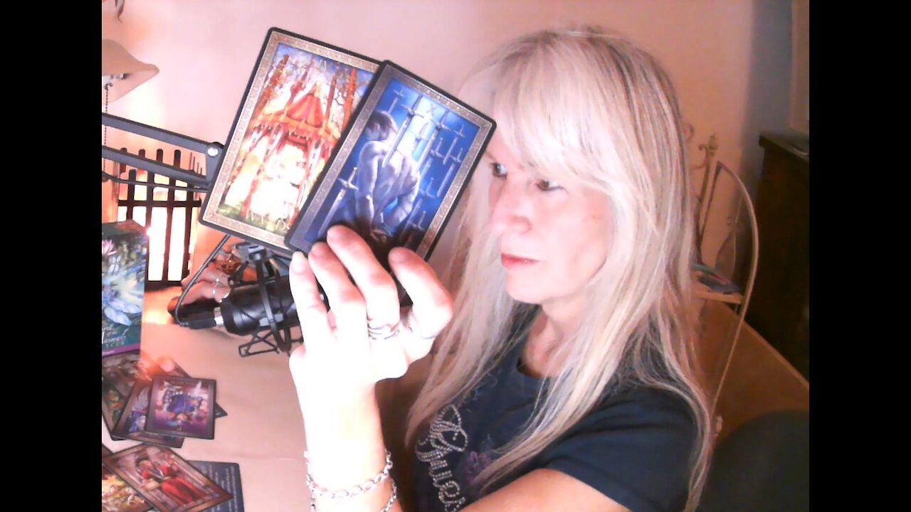 Tarot Taurus - Aug 2021 - Truth and Discernment Is A Gift
