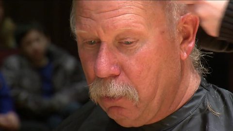 Students and teachers go bald forbucks in Clarence