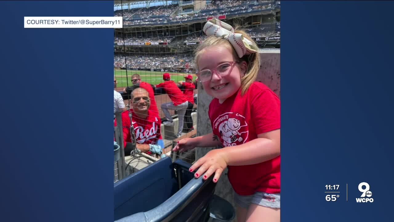 Fan who went viral on Twitter met Joey Votto