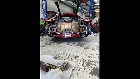 2023 Audi R8 GT rear muffler exposed.