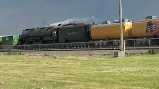 4014 big boy passing through.