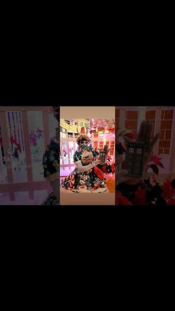 🎄 #CHRISTMAS #TARDIS #COSPLAYER ❄️ #HOLMAT #DOCTORWHO #TRAVELINGTARDIS #COSPLAY #SUBSCRIBE #SHORTS