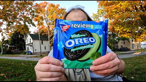 Oreo mint creme chocolate sandwich cookies Canada Review