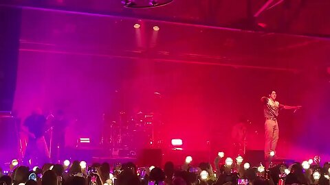 N.Flying in Houston Song Awesome