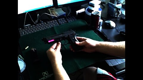 Taurus PT-101 40 S&W 16 rounds!