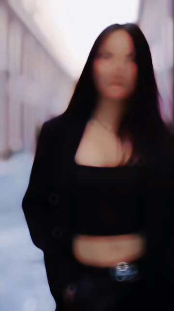 See Me In A Crowd 😉