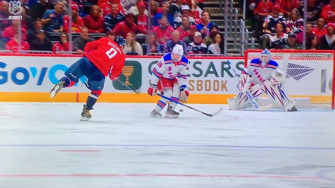 Capitals LW #8 Alex Ovechkin 🥅(3)🏒Wrist-Shot Goal *856 career goal*