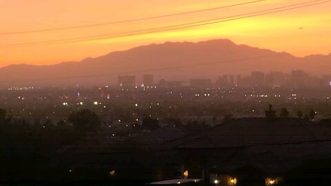 Did you see tonight's Las Vegas sunset? Check this out! 12.13.2024 #follow #lasvegas #weather