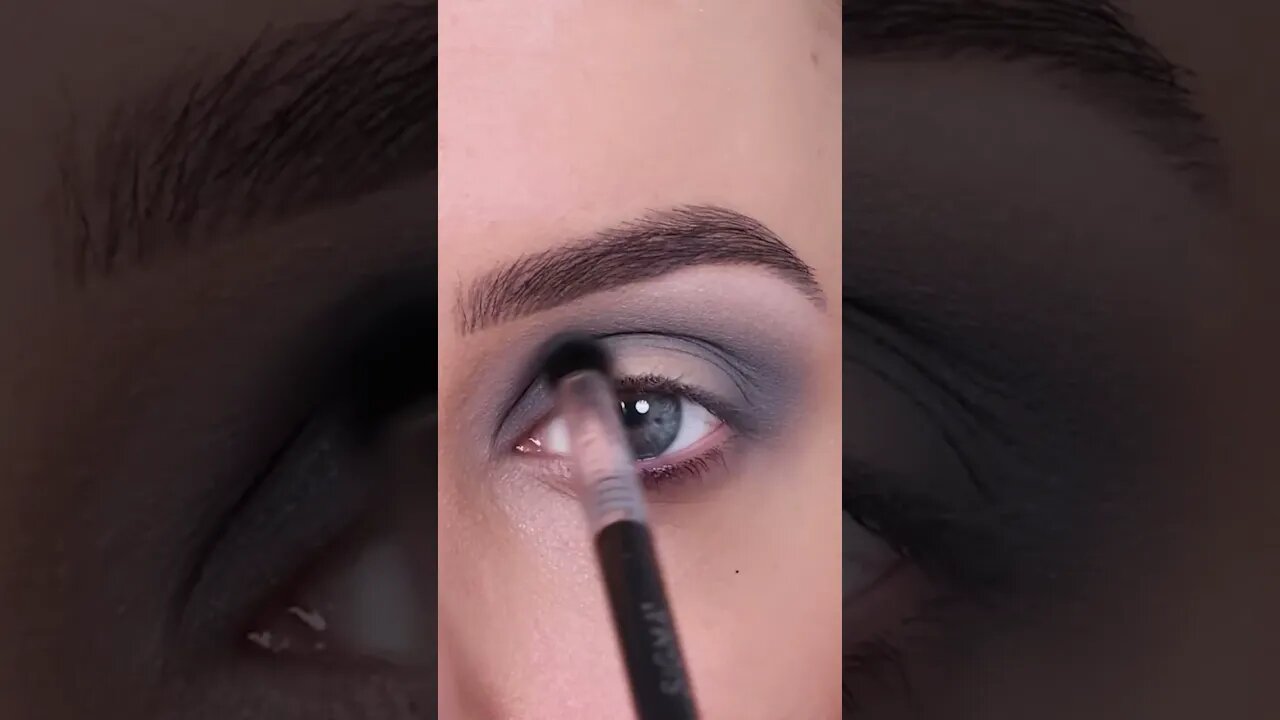 Black Smokey Eyes Tutorial #shorts