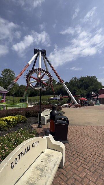 What ride is this?!!!! 😳