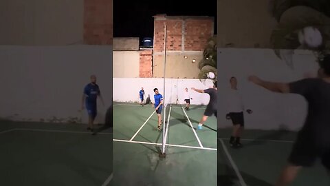 Bom lance no futetênis! #futebol #futevôlei #futmesa