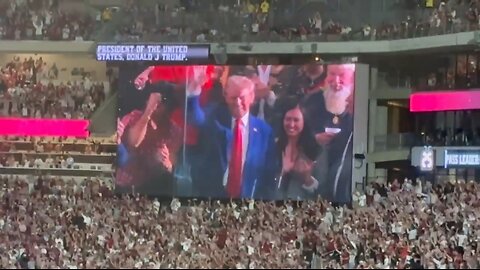 HUUUGE Applause For Trump At Alabama-Georgia Game