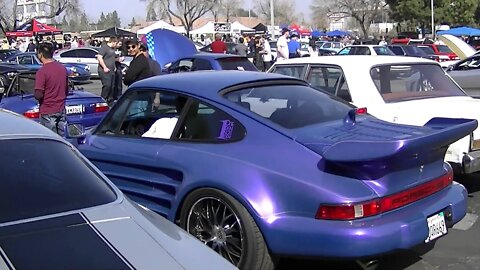 Custom Porsche 911 with loud exhaust