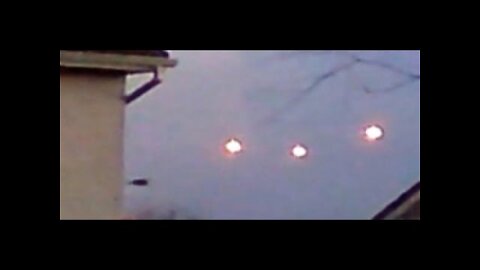 UFO Caught on tape! НЛО зафиксирован на пленку!