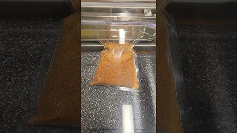 Vacuum Sealing BBQ Rub @UncleTimsFarm #kärnəvór #carnivore #shorts #pigtalk
