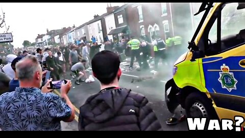 🚨Riots rise in Southport, England, against the murders of three young girls by a migrant!