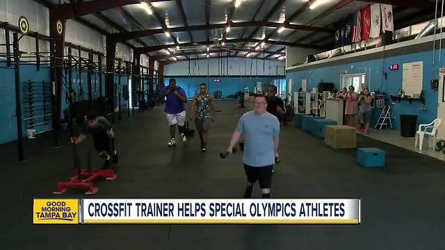 Former USF football player starts weightlifting program for kids with special needs