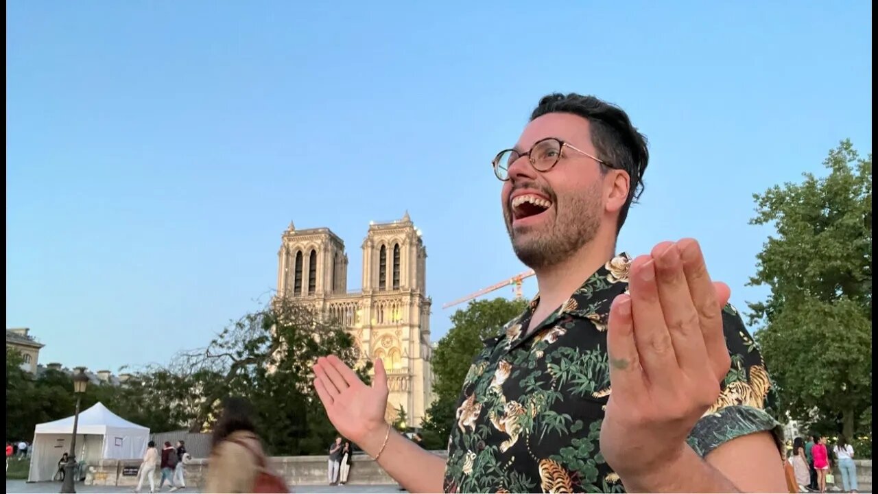 France LIVE: Paris in the Evening at Notre Dame