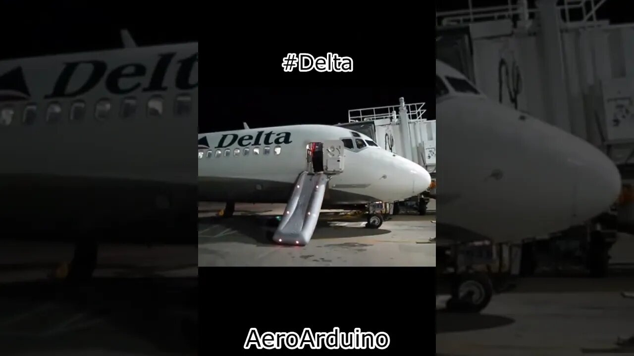 Watch Funny #B737 Escape Slide Shooting #Aviation #AeroArduino