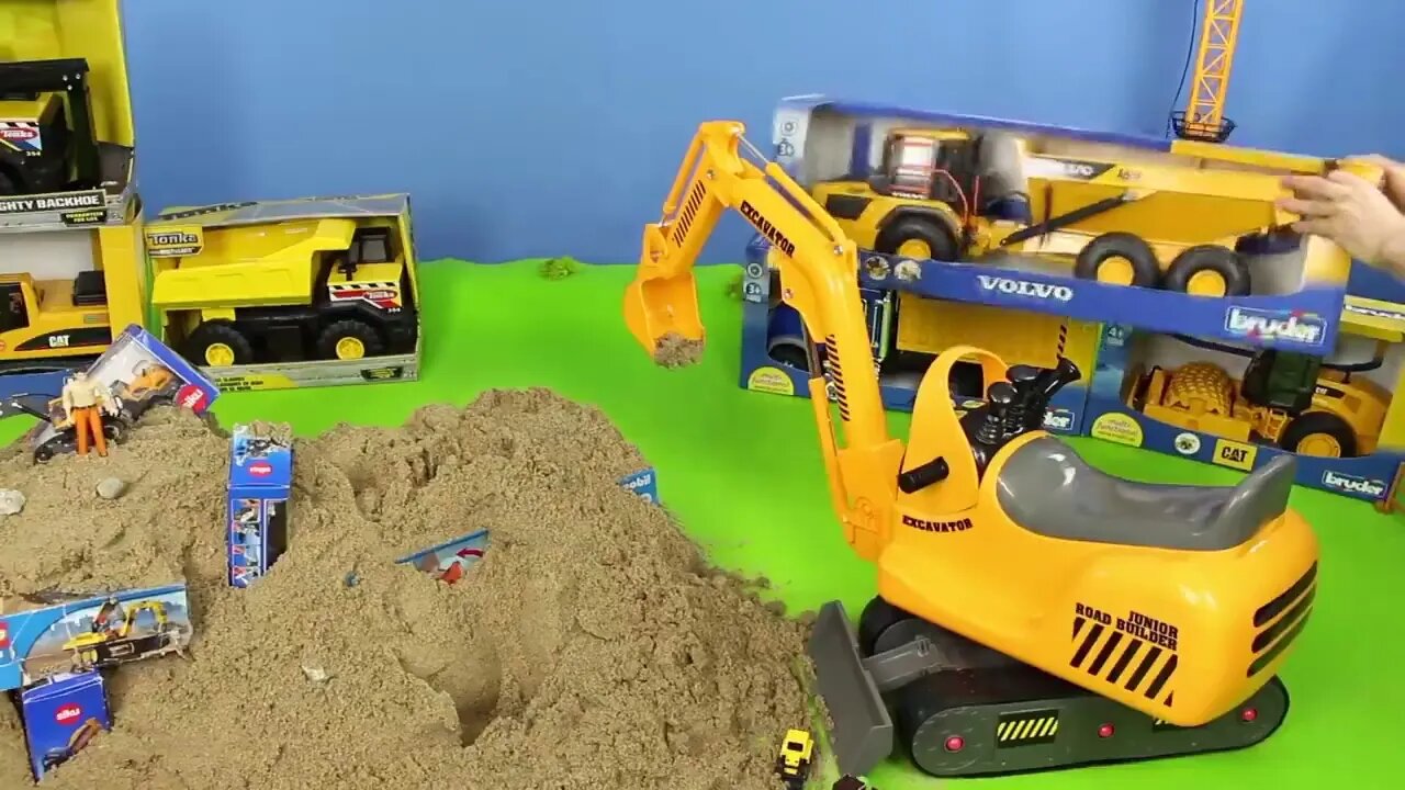 Excavator is digging in the Dirt