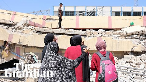 Rescuers sift through rubble after deadly airstrike on Gaza school