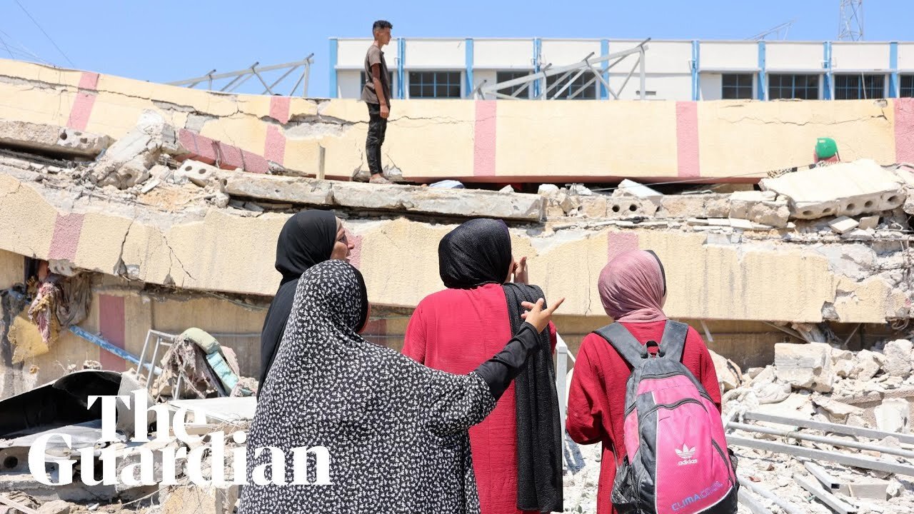 Rescuers sift through rubble after deadly airstrike on Gaza school