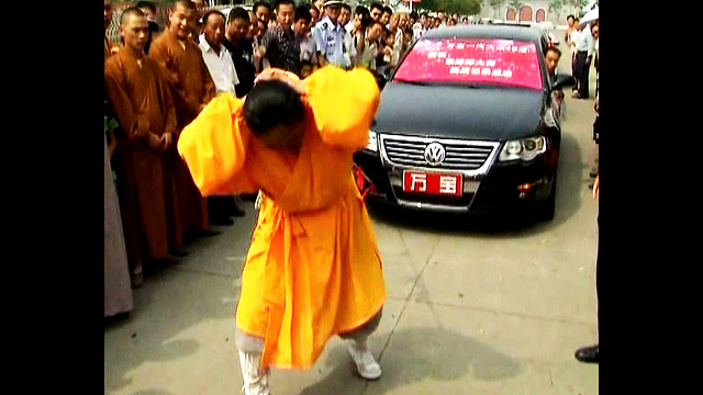Kung Fu Hair Pull