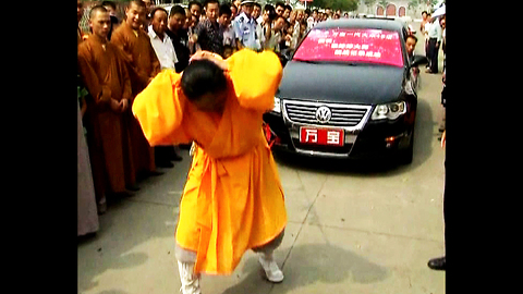 Kung Fu Hair Pull