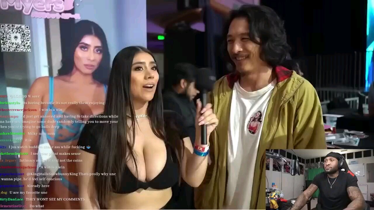 DSG GOES TO A P*RN CONVENTION!!