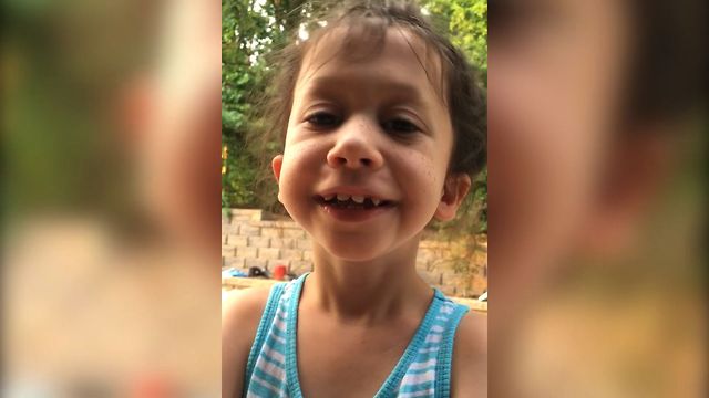 Little Girl Fails To Say Supercalifragilisticexpialidocious