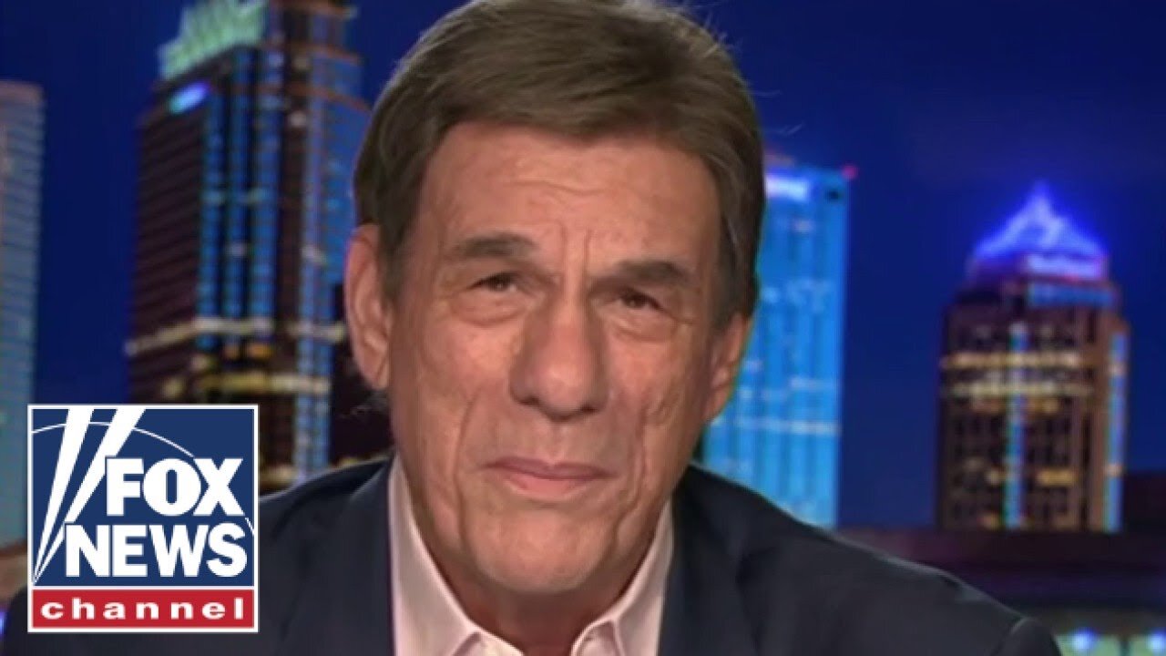 Robert Davi describes the 'disconnect' between the American voter and elites