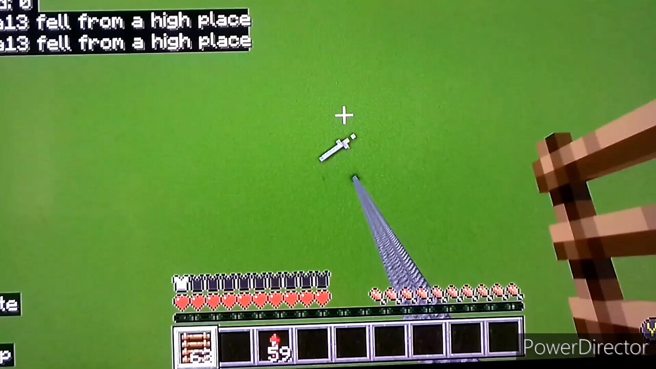 trying to do a ladder clutch in Minecraft