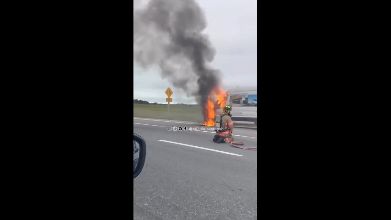 Vehicle Fire In Highway 400 Bradford