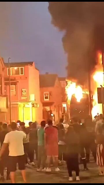 🚨 Leeds is Burning: Reports of Migrants Setting Fires