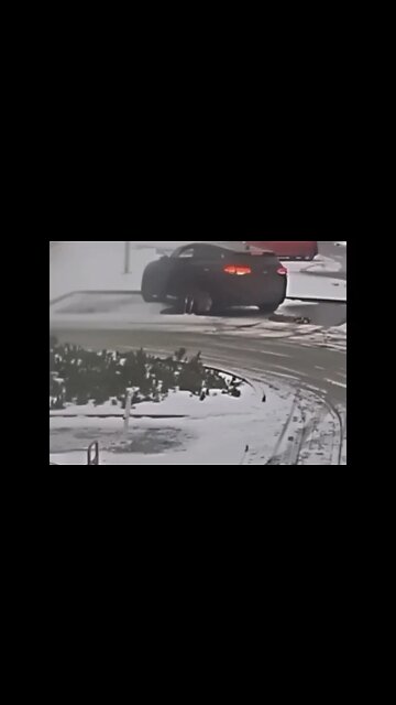 Dashcam & Crash: Almost rolled over by her own car ❄🚗