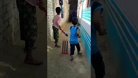 कमाल का है ये लडका #funwithson #fun #fuuny #reel #viralboy #cricketlovers #shorts #trending #amazing