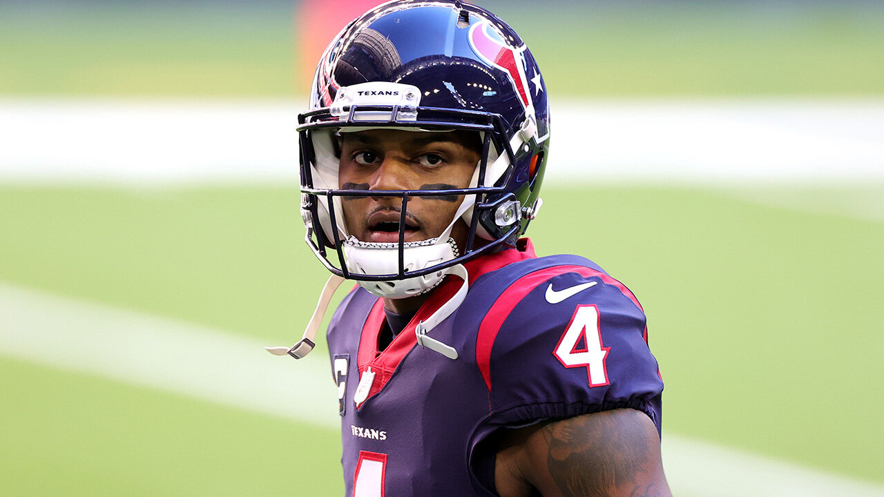 Deshaun Watson Called 'Serial Predator' By Masseuse Who Says She Pulled Out MACE On Him