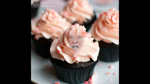 The Ultimate Donald Trump Cupcake Meme! 🧁