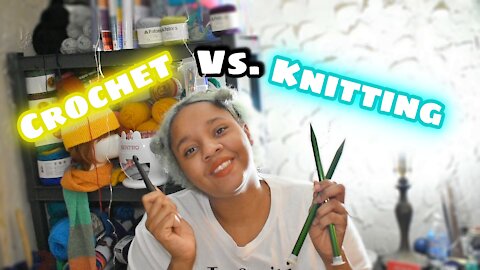Vlogust Day 19 Knitting vs. Crochet