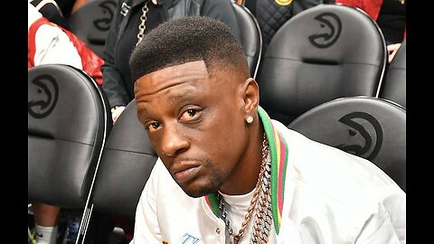 Boosie Upset About No Food In The House & Looking For The Food Stamp Card 👀