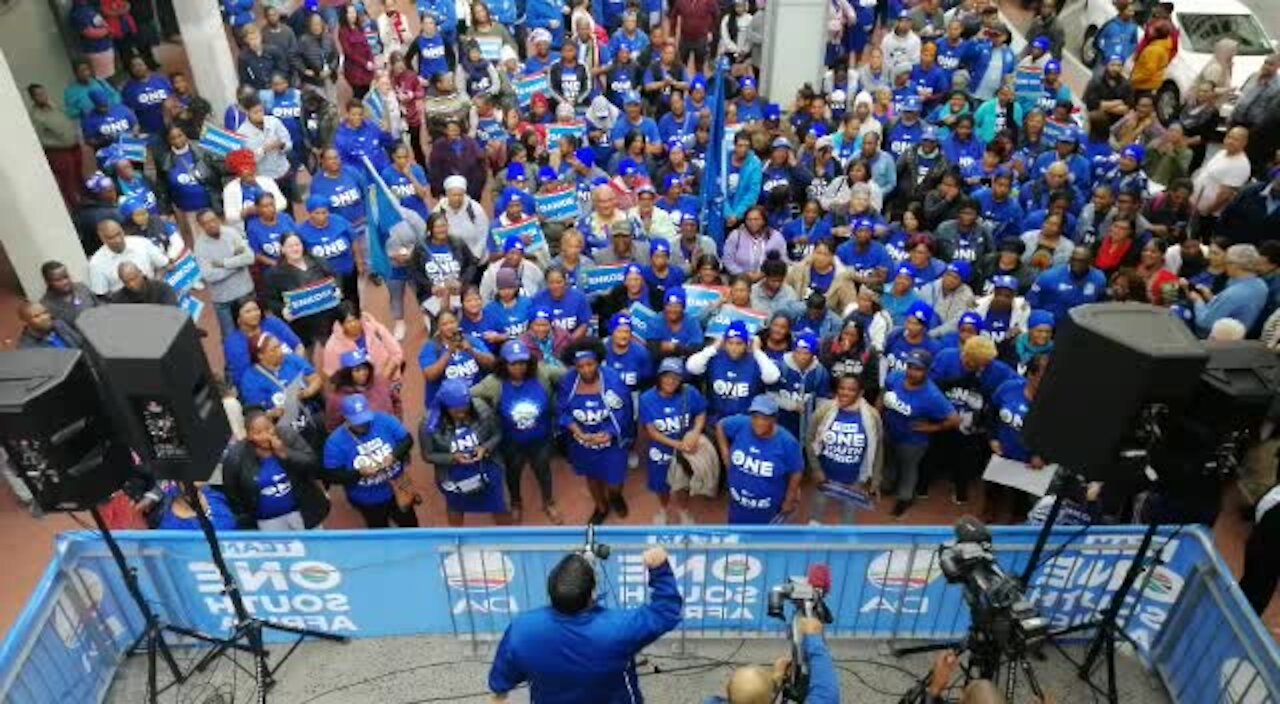 SOUTH AFRICA - Cape Town - DA Thank You Parade (Video) (6P7)