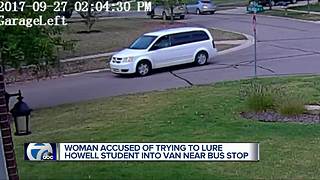 Middle School student runs home after stranger tries to get her into a car